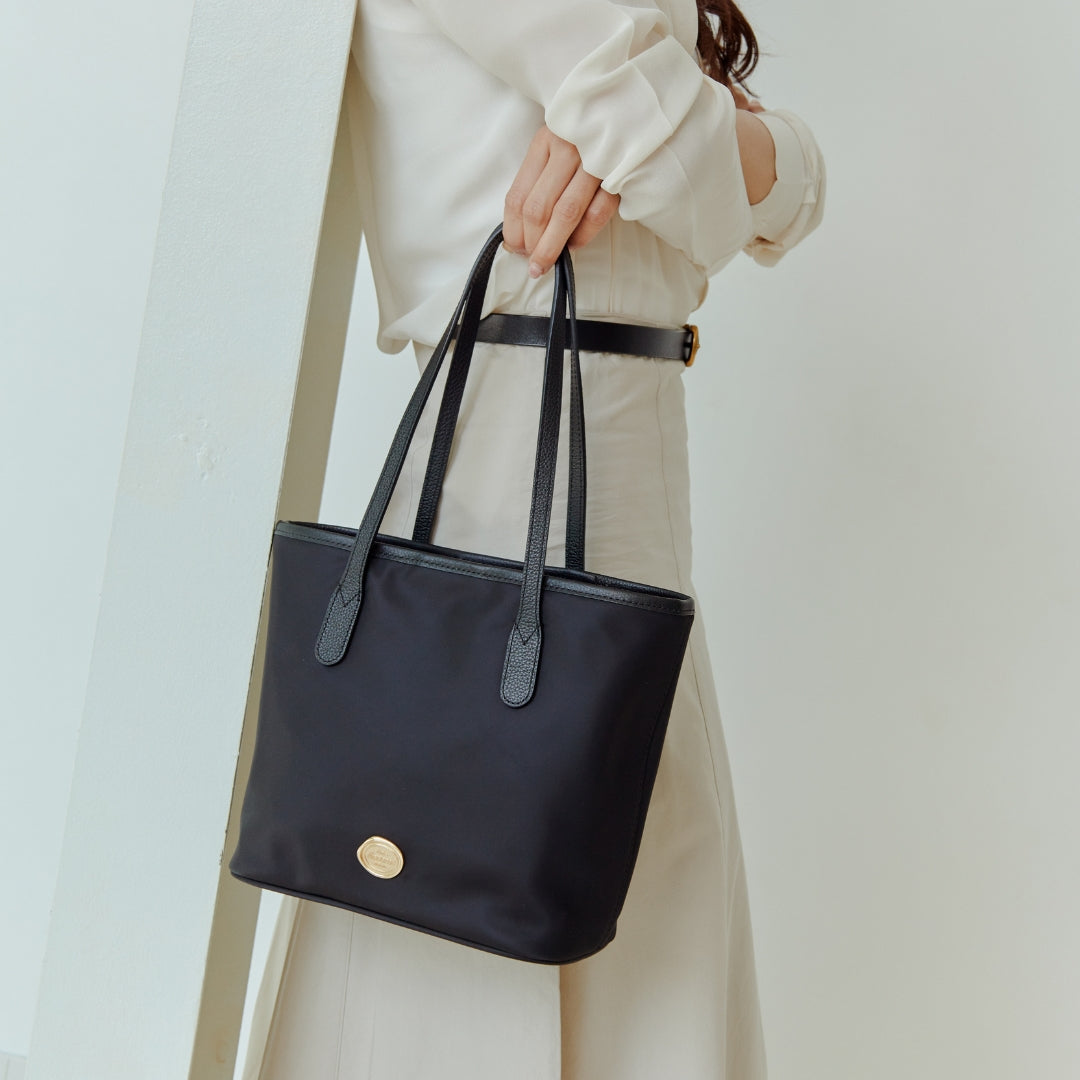 FAVE TOTE , Carry On arm tote bag