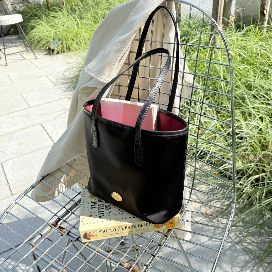 FAVE TOTE , Carry On arm tote bag