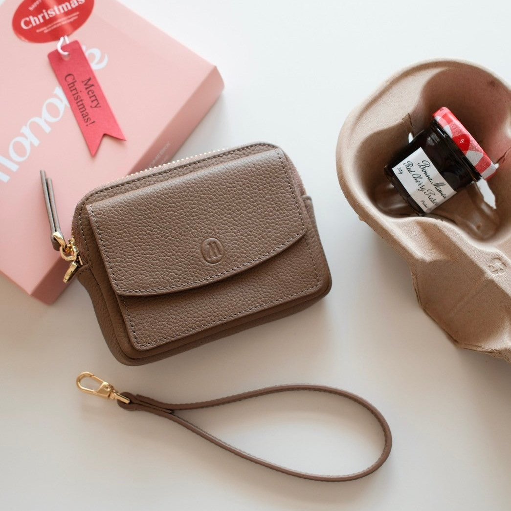 LOLA Top zip wallet with wristlet – MONOMEBKK