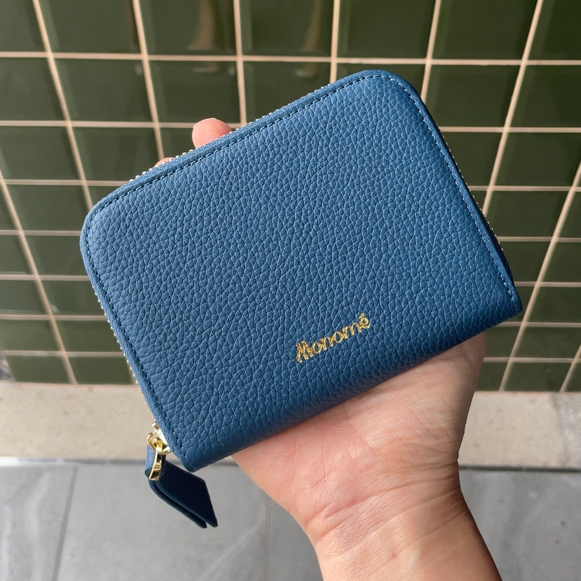 RAFFLE zip-around wallet