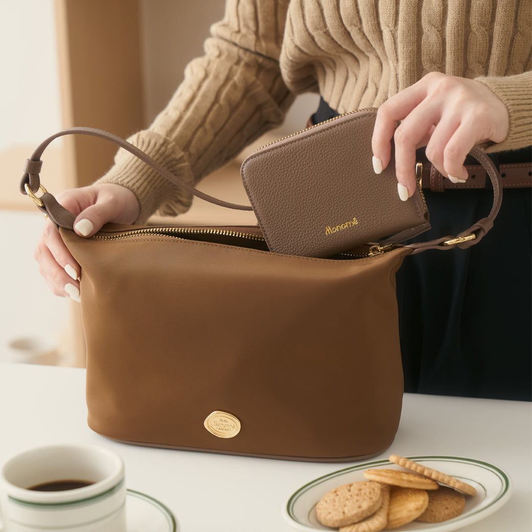 RAFFLE zip-around wallet