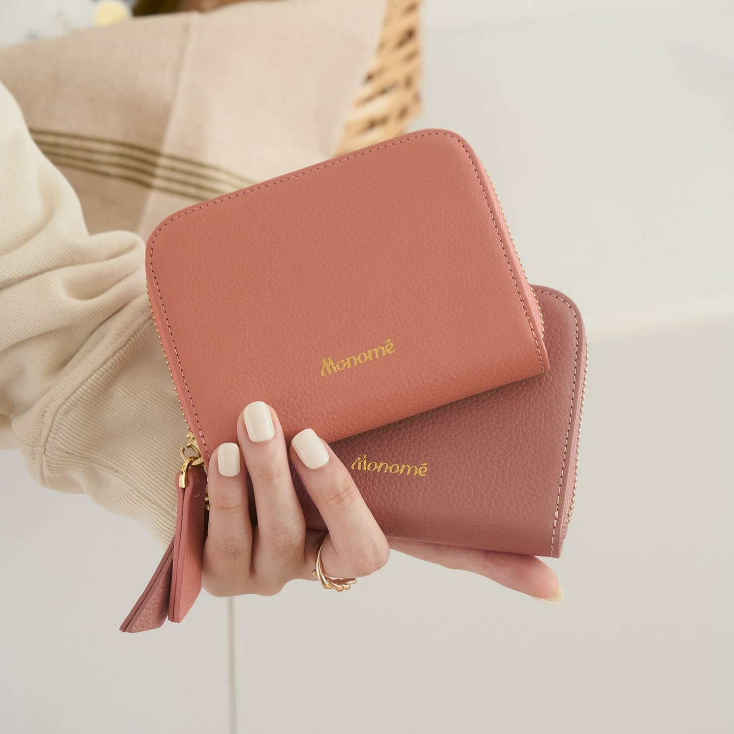 RAFFLE zip-around wallet