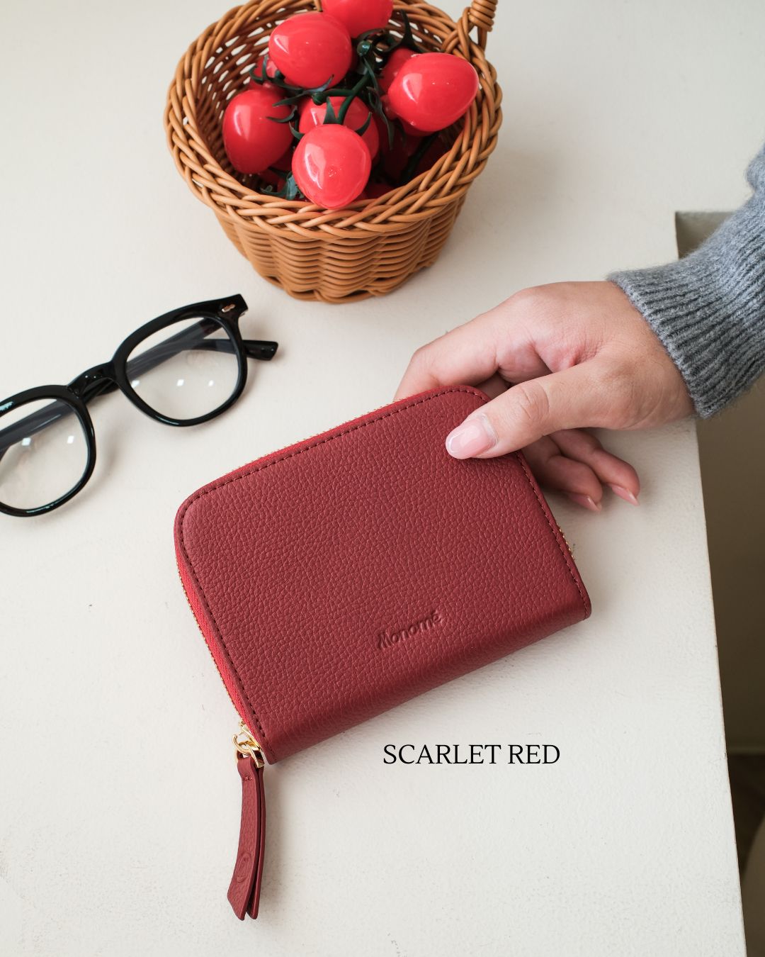RAFFLE zip-around wallet