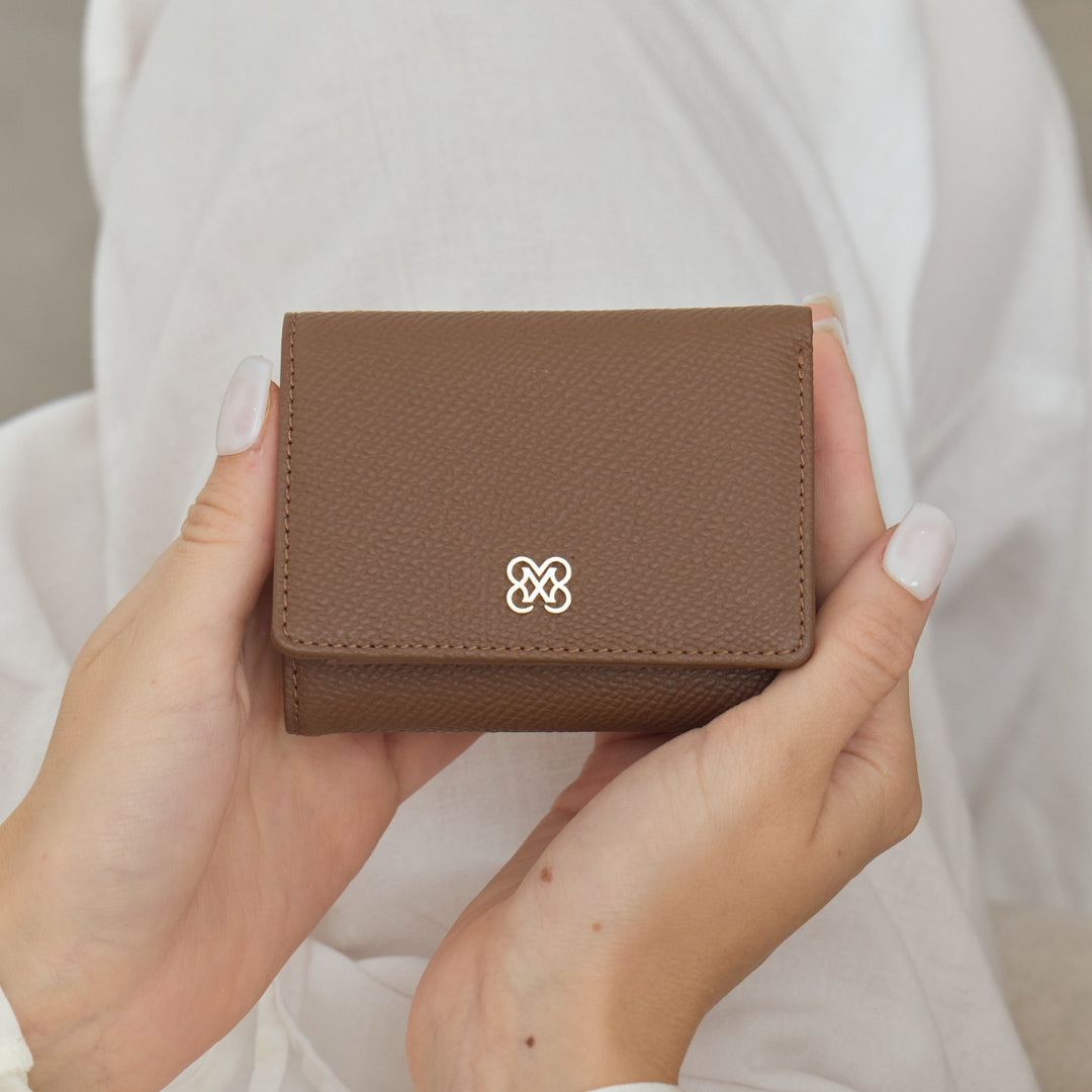 LILY Tri-fold wallet with Back zip
