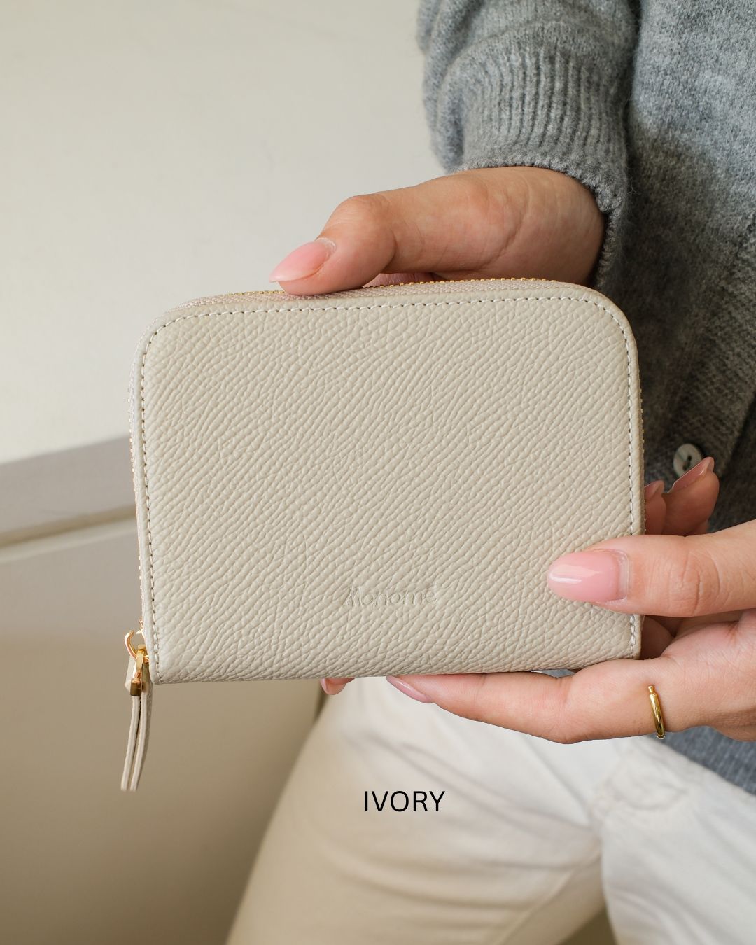 RAFFLE zip-around wallet