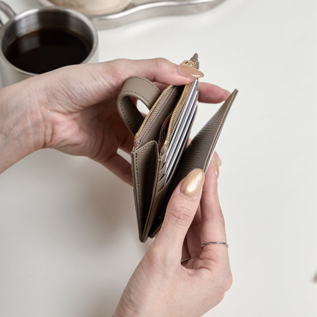 New DITTO card holder with Zipper