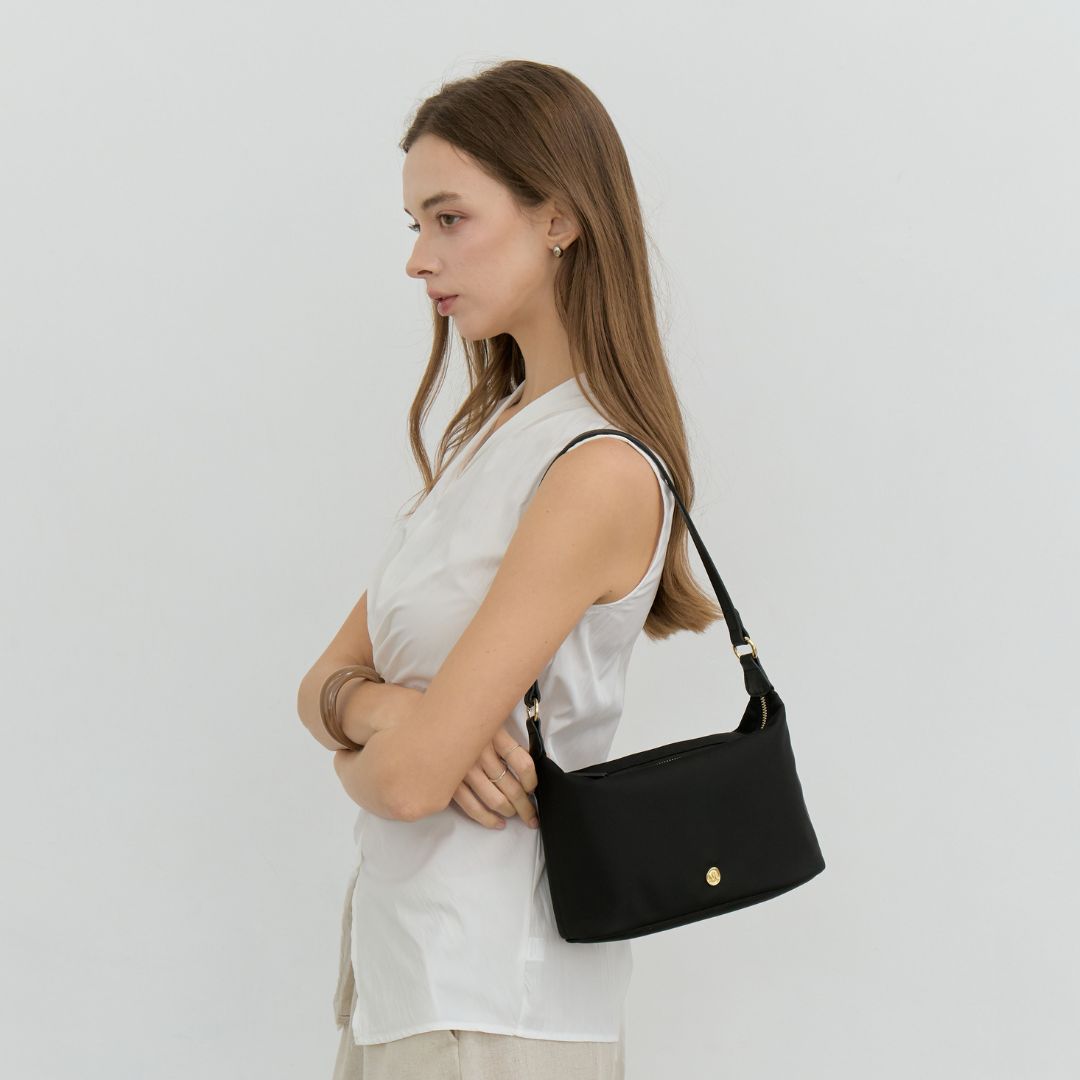 COMFY Re-Edition HOBO bag : NYLON with Genuine leather strap