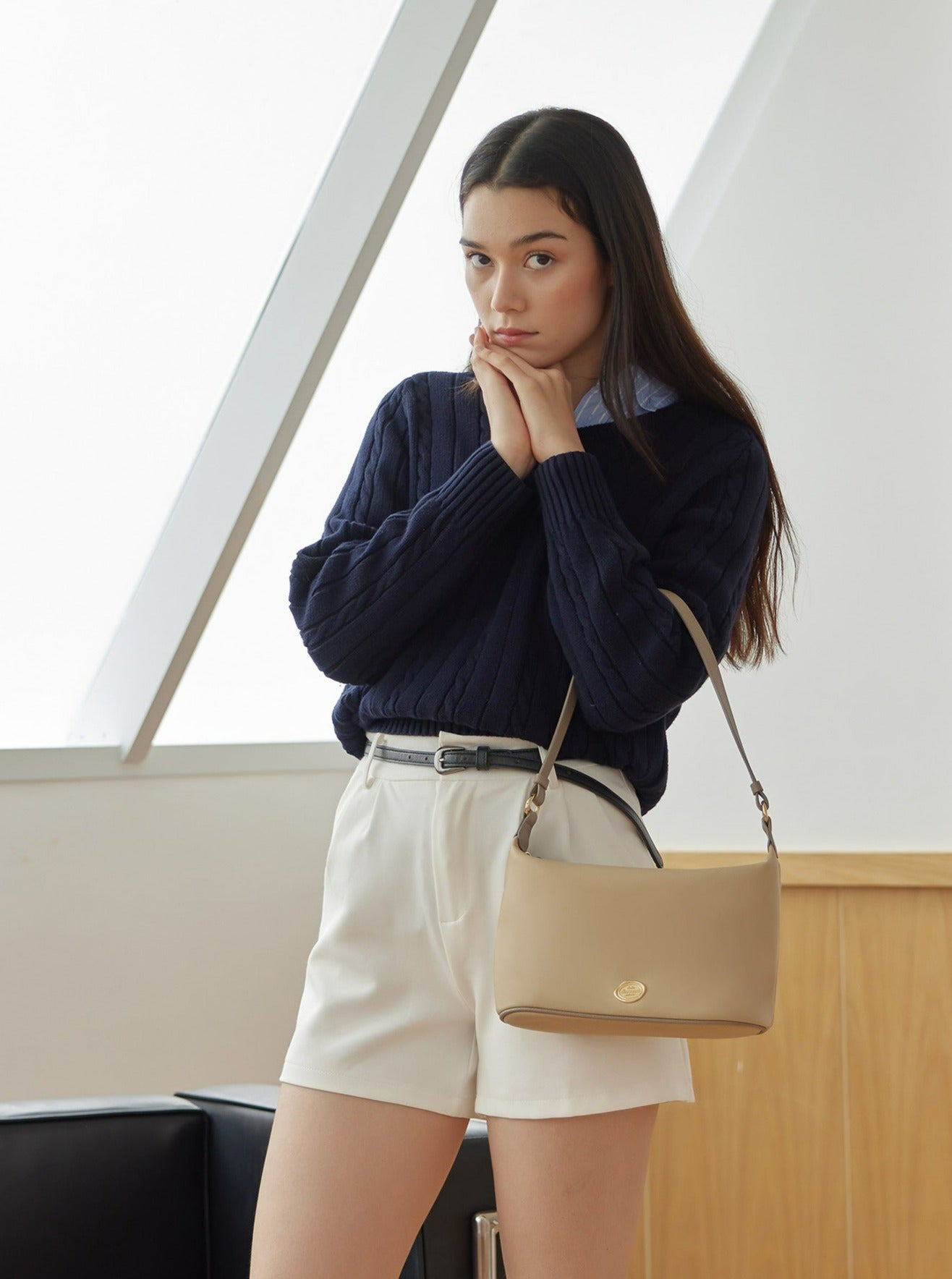 COMFY [Nude Latte] : HOBO Nylon bag