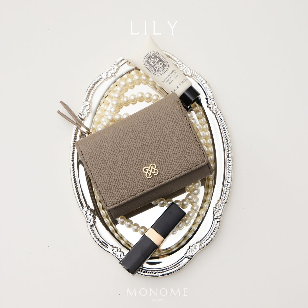 LILY Tri-fold wallet with Back zip