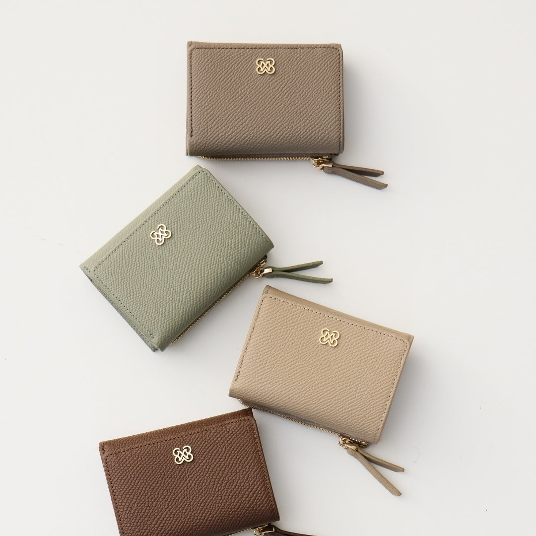 LILY Tri-fold wallet with Back zip