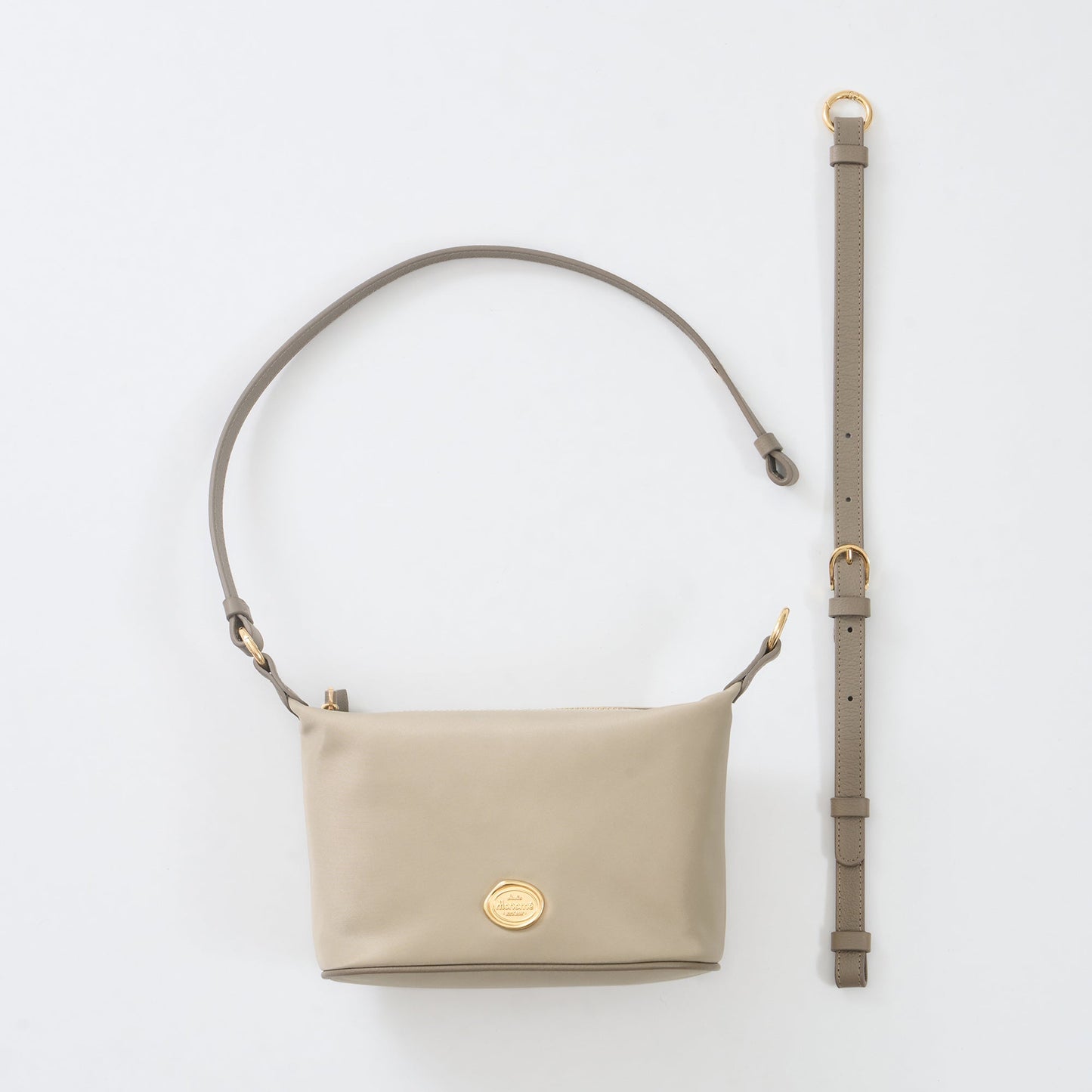 COMFY [Nude Latte] : HOBO Nylon bag